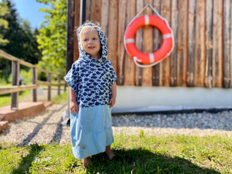 Kinderponcho Surfponcho Poncho Surf Frottee Handtuch Hoodie Surfcape Cape Bademantel Badeponcho von LEELIshop
