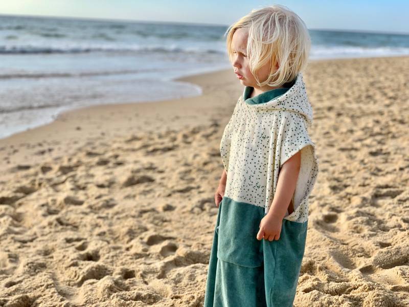 Kinderponcho Surfponcho Poncho Surf Frottee Handtuch Hoodie Surfcape Cape Bademantel Badeponcho von LEELIshop
