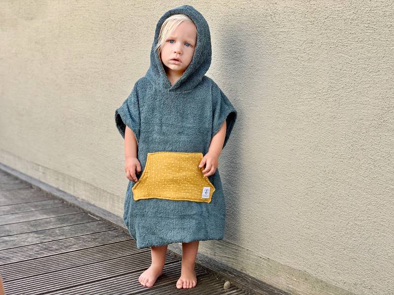 Kinderponcho Surfponcho Poncho Surf Frottee Handtuch Hoodie Surfcape Cape Bademantel Badeponcho von LEELIshop