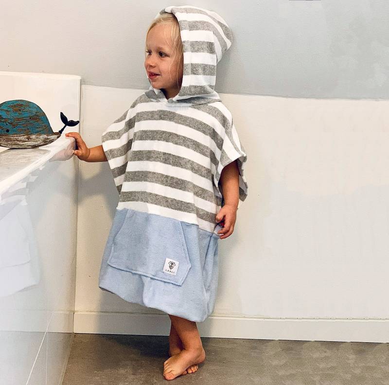 Kinderponcho Surfponcho Poncho Surf Frottee Handtuch Hoodie Surfcape Cape Bademantel Badeponcho von LEELIshop