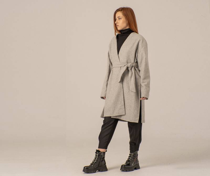 Cardigan Aus Wolle Mit Gürtel, Wintermantel, Grauer Kimono-Mantel, Eleganter Jackenmantel Seitlichen Schlitzen, Robe-Mantel Taschen, Warmer Mantel Cardigan Aus Wolle Mit Gürtel, Wintermantel, Grauer Kimono-Mantel, Eleganter Jackenmantel Seitlichen Schlitzen, Robe-Mantel Taschen, Warmer Mantel von LEICNECRAcasual