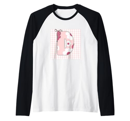 Damen-Anfangsbuchstabe 'D' Patchwork, rosa Blumennähte Raglan von LETTER FLOWER PATCH PATCHWORK GRAPHIC DESIGNS