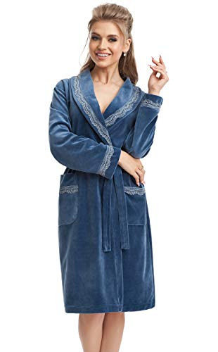 LEVERIE edler und hochwertiger Damen-Velours-Bademantel mit eleganten Spitzenverzierungen made in EU (XL (42), Indigo) von LEVERIE