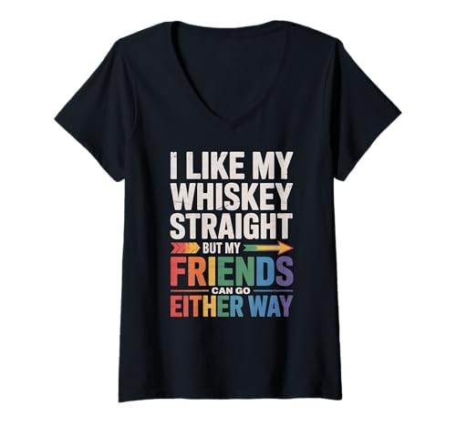 Damen LGBT Pride Month Gay | Ich mag meinen Whiskey Hart LGBT-Humor T-Shirt mit V-Ausschnitt Damen LGBT Pride Month Gay | Ich mag meinen Whiskey Hart LGBT-Humor T-Shirt mit V-Ausschnitt von LGBT Pride Celebration Apparel.USA