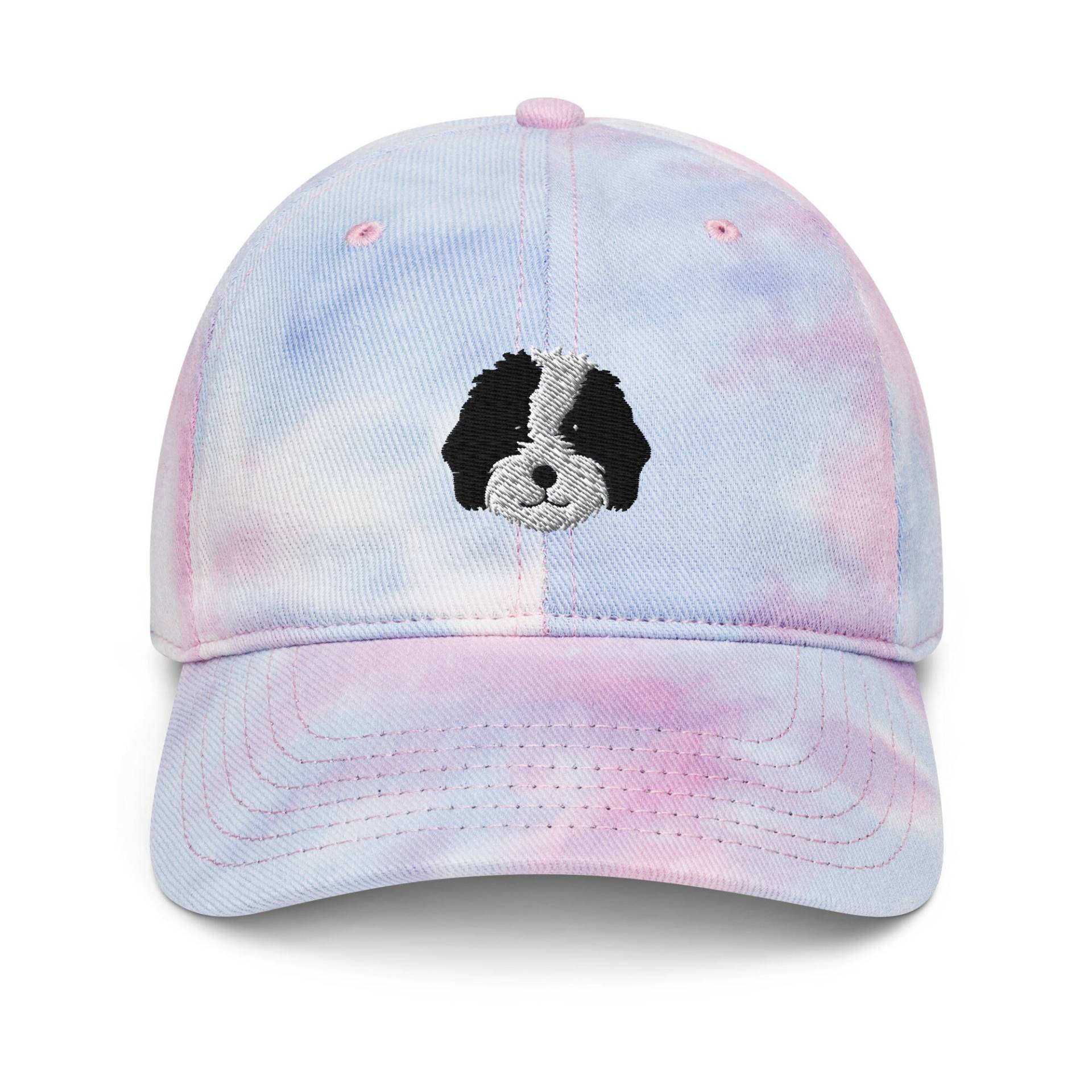 Bernedoodle Mütze, Bestickte Bernedoodle Geschenk, Schwarz Weiß Hut, Unisex Tie Dye Hat von LGglorydesigns