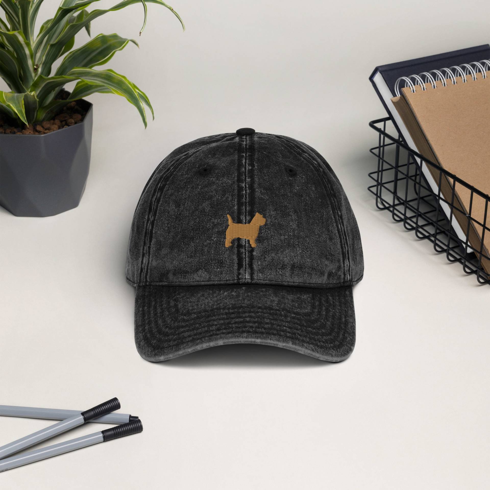 Cairn Terrier Mütze, Bestickte Distressed Dad Geschenk, Hund Mama Papa Vintage Baumwolle Twill Cap von LGglorydesigns