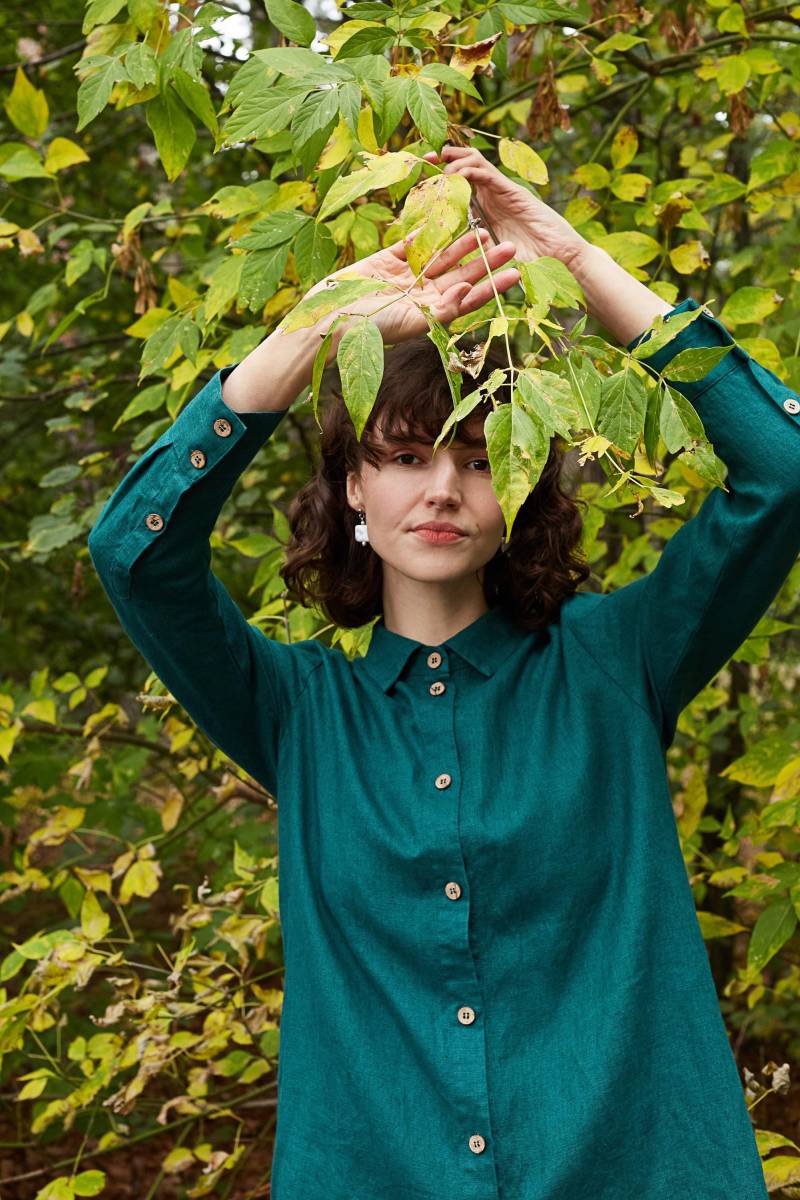 Smaragdgrünes Leinenhemd - Langarm Loose Fit Bluse Elizabet von LGlinen