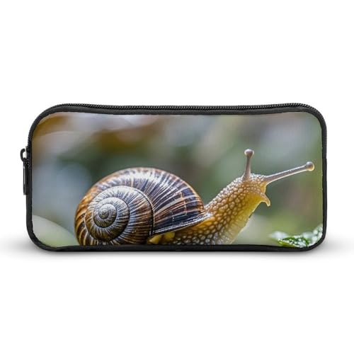 LHDGSJE A Photo of a Snail Pencil Case Light Weight Pencil Bag Pen Pouch Large Capacity Office Stationery Organizer, weiß, 22*12*5cm, Federmäppchen von LHDGSJE