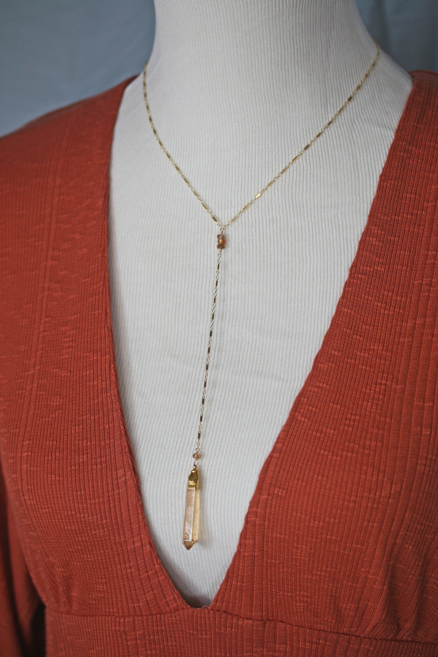 Orange Kristall Y Halskette, Lange Gold Punkt Boho Halskette von LHJewelryBoutique