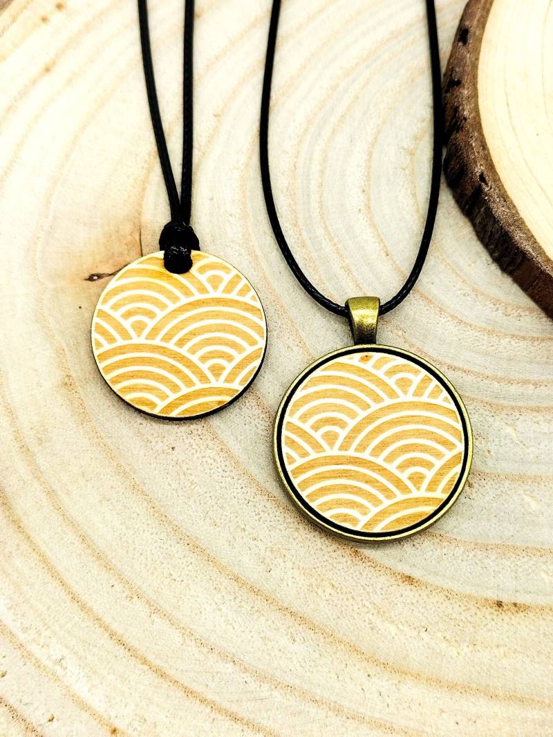 Kette "Bogen" | Holz Anhänger Rund Kunstleder Handgefertigt Laser Cut Fassung Kette "Bogen" | Holz Anhänger Rund Kunstleder Handgefertigt Laser Cut Fassung von LHLaserDesign