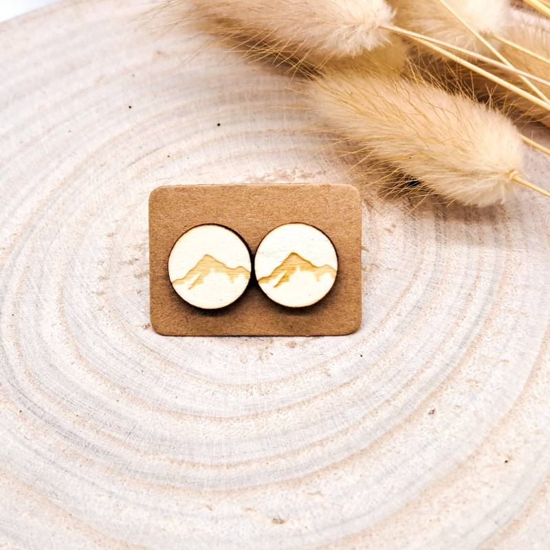 Ohrstecker "Berg Hell" | Holz Rund Handgefertigt Laser Cut Ohrstecker "Berg Hell" | Holz Rund Handgefertigt Laser Cut von LHLaserDesign