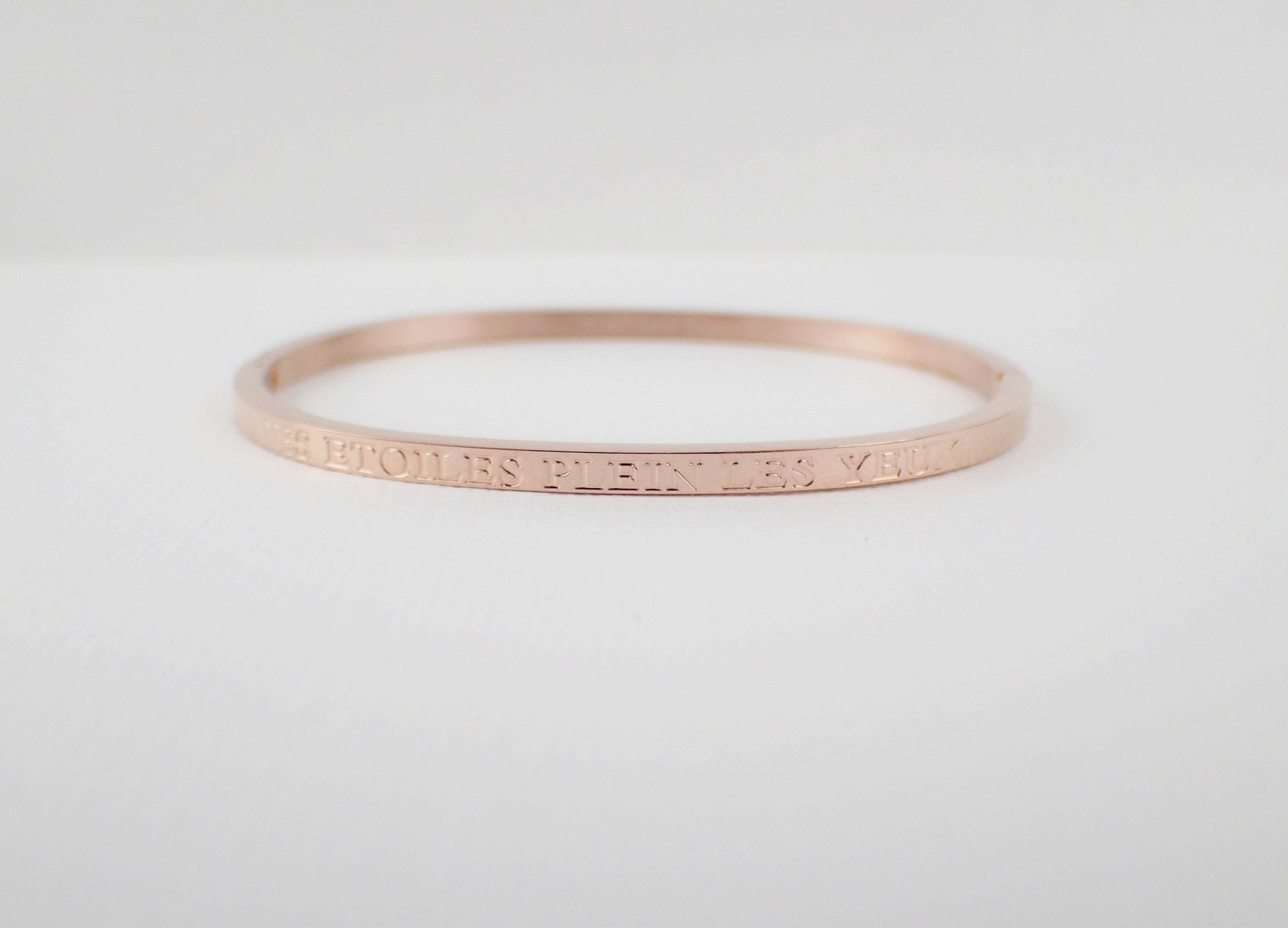 Armband Edelstahl Jonc A Message Farbe Gold Rosa Schmuck Phantasie Stahl Pink Stainless Steel Color Armband Edelstahl Jonc A Message Farbe Gold Rosa Schmuck Phantasie Stahl Pink Stainless Steel Color von LIANAfashionJewelry
