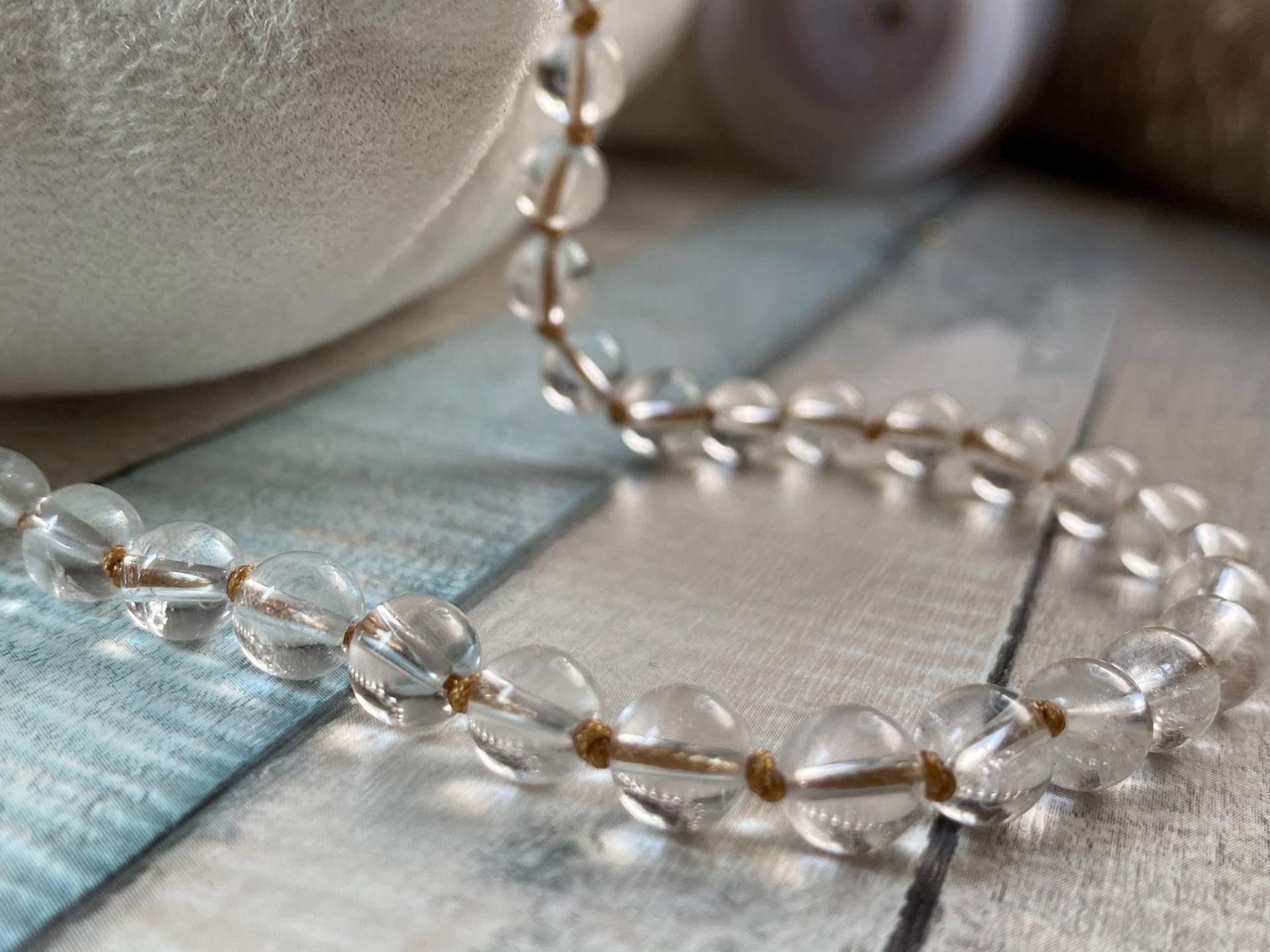 Bergkristall Kette Handgeknüpft Makramee Band Perlen Bergkristall Kette Handgeknüpft Makramee Band Perlen von LICHTARBEITERbyJenny