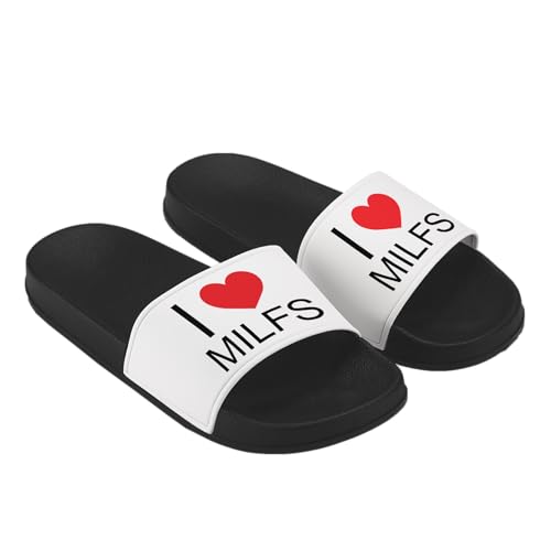LIEBTASTISCH Badelatschen - Hausschuhe - I Love hot Milfs - lustig - rotes Herz - Geschenk (Schwarz, 40) von LIEBTASTISCH