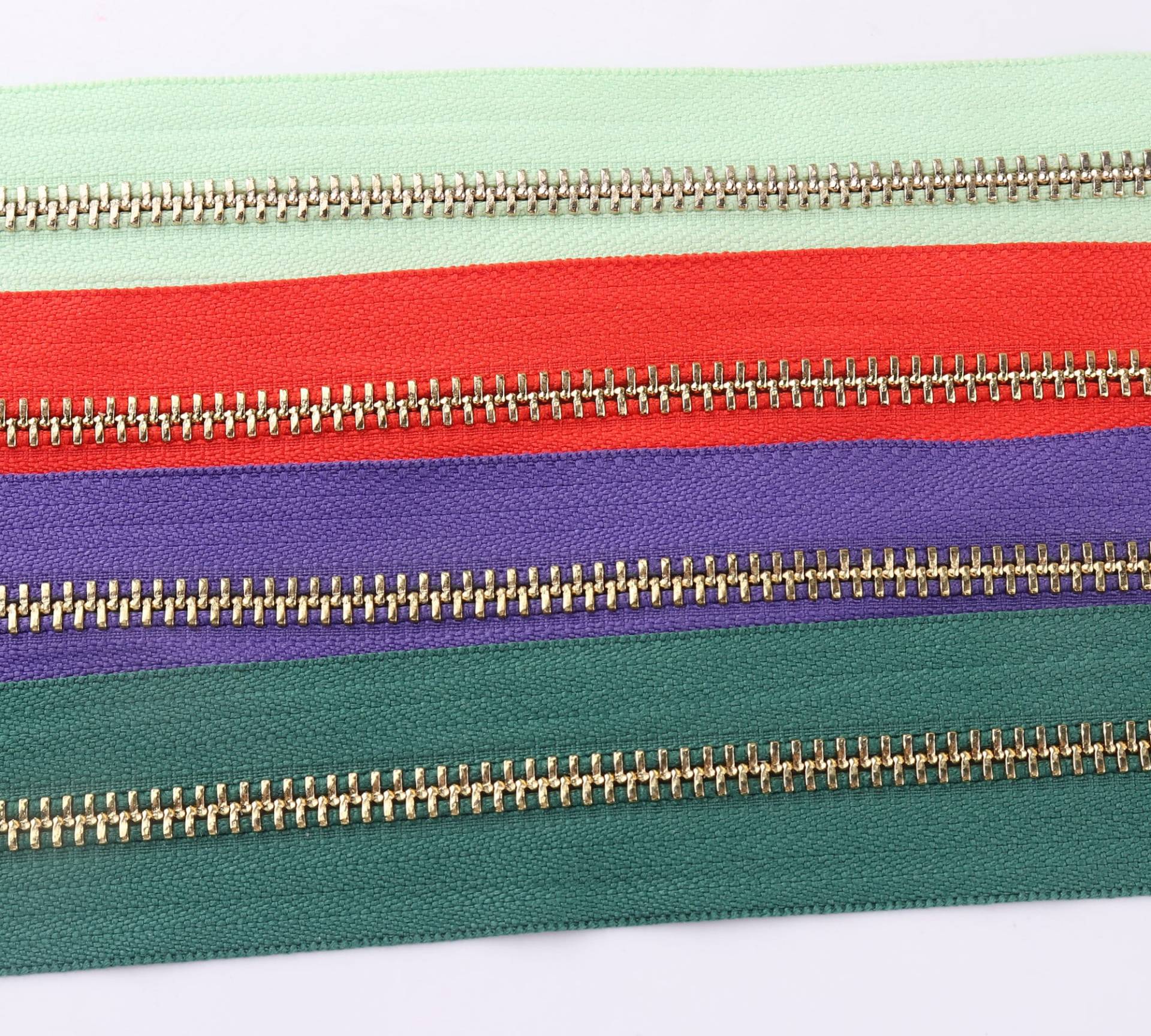 Reißverschluss-Tape-Größe5 X 1 Meter Bunte Nylon Spule Metall Reißverschluss Verschluss Slider Für Zip-Kopf Geldbörse Machen Hardware Tasche von LIKEBAGS