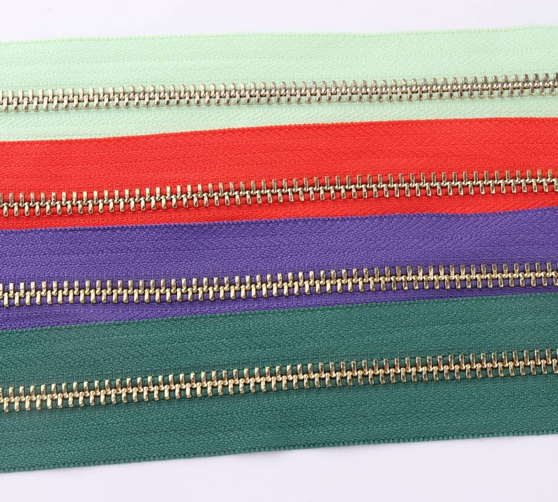 Reißverschluss-Tape-Größe5 X 1 Meter Bunte Nylon Spule Metall Reißverschluss Verschluss Slider Für Zip-Kopf Geldbörse Machen Hardware Tasche von LIKEBAGS