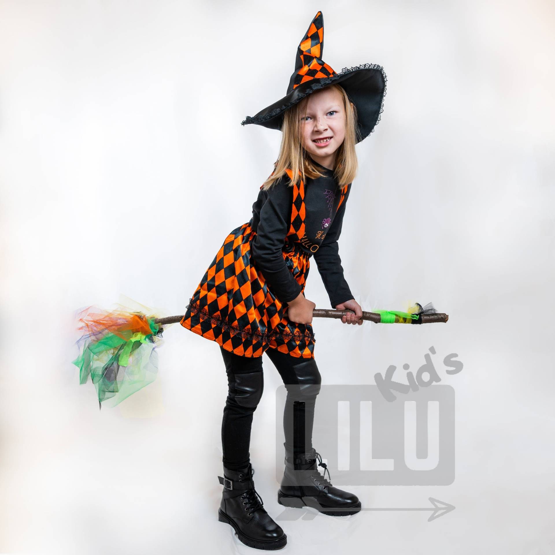 Halloween Mädchen Kostüm, Limited Edition Hexen Kleid, T-Shirt Stickerei, Hut, Tasche, Orange Black Witch Outfit, Geschenk von LILUkidsBERLIN