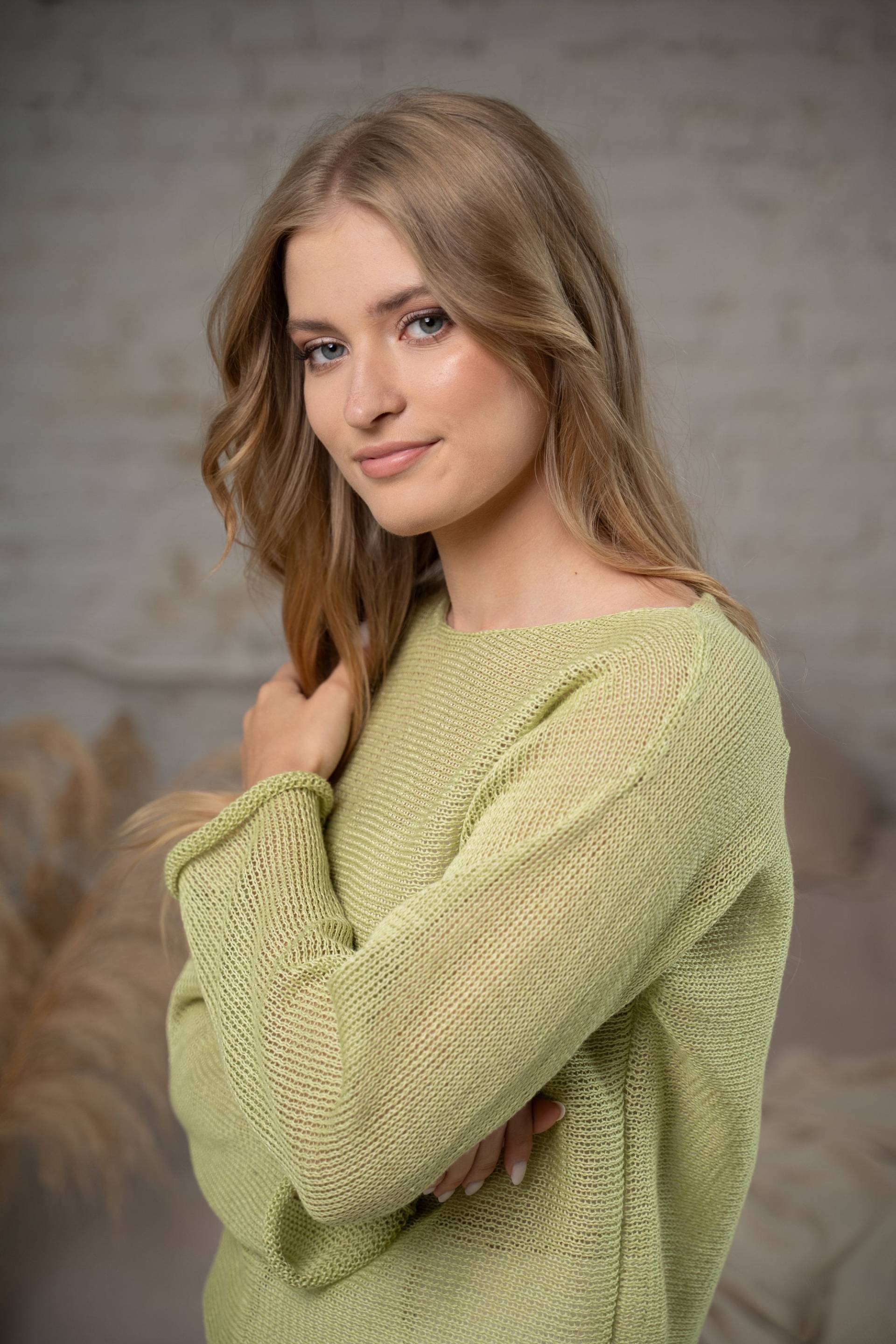 Versandfertig, Größe S Leinen Strickpullover | Transparente Bluse & Vielseitige Vegan Mischung Sommer Strickwaren Entspannte Passform Langarmshirt von LINENISLE