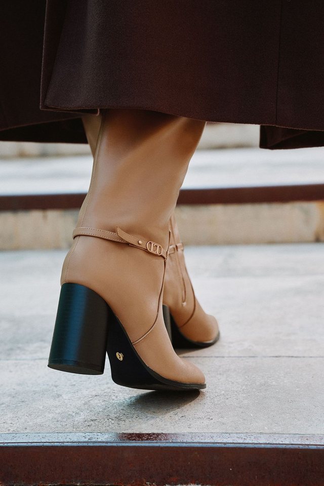 LIPSY Lipsy Kunstleder-Stiefel mit mittlerem Blockabsatz Stiefel (1-tlg) von LIPSY