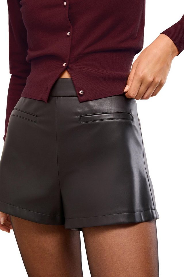 LIPSY Shorts Lipsy Shorts (1-tlg) von LIPSY