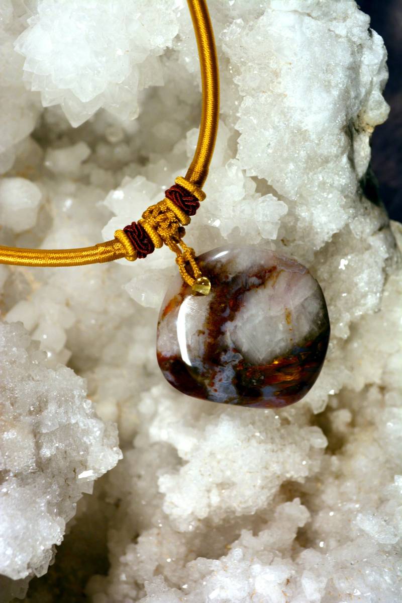 Mehrfarbiger Ozeanachat-Anhänger, Blut Und Gold N38 von LITHOZENPALEOSCOPE