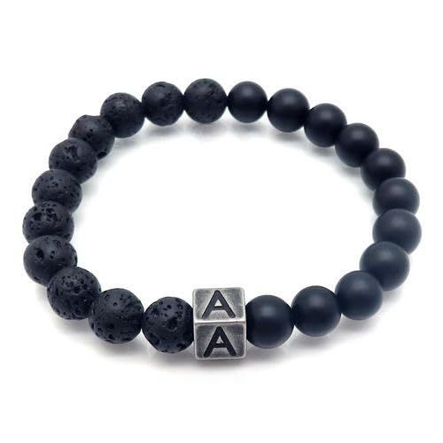 LIUYUYOUGO Edelstein Armband Naturstein Schwarzer Lava Achat Kristall Perlenarmband Buchstaben Az 8Mm Stretch Perlen Initialen Armbänder Distressed Square Charm Armreif Punk Antik Schmuck Für Män von LIUYUYOUGO