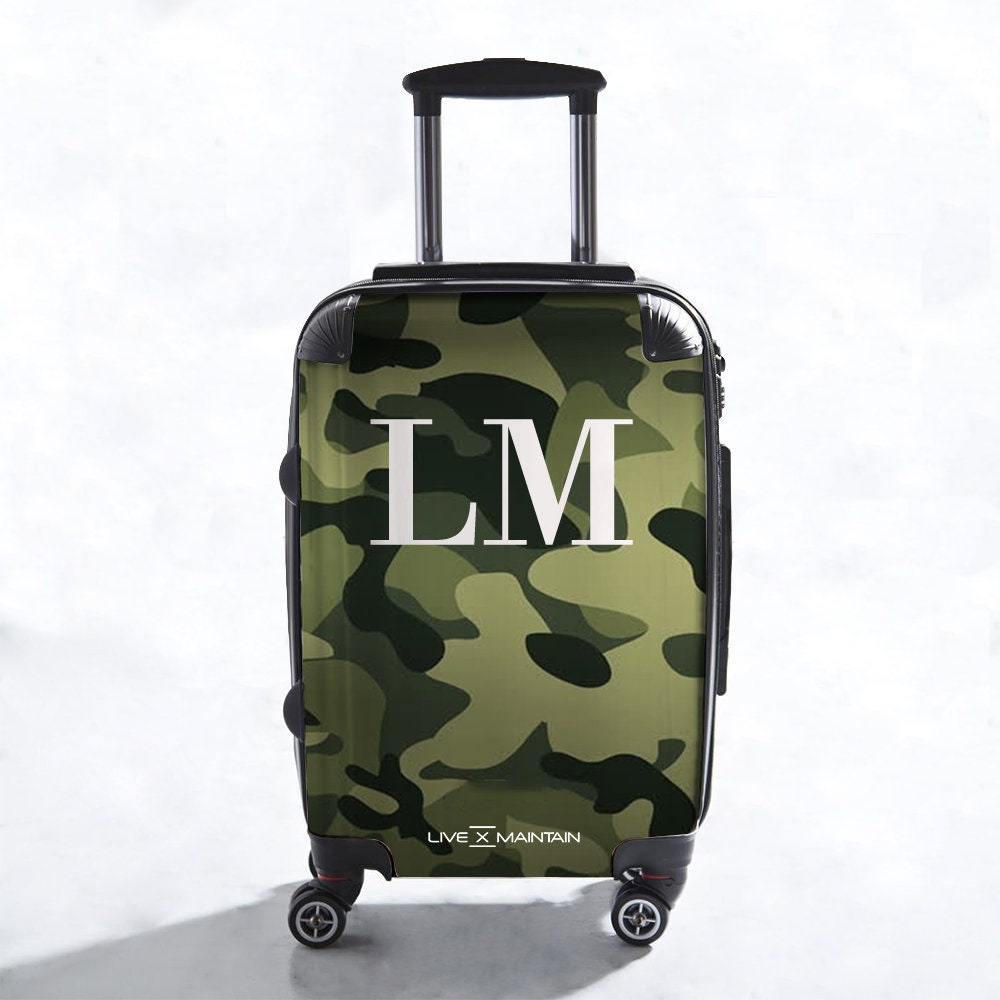 Personalisierter Grüner Camouflage-Initialen-Koffer | Maßgeschneiderter Koffer Marmorkoffer Maßgeschneidertes Gepäck Reisen Personalisiertes von LIVExMAINTAINLTD