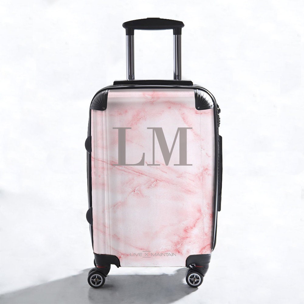 Personalisierter Zuckerwatte Herz Initialen Koffer | Cabochon Benutzerdefinierte Marmor Individuelles Gepäck Pinkes Reisegepäck von LIVExMAINTAINLTD