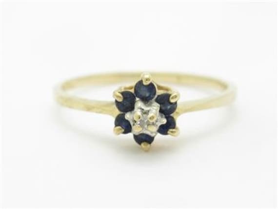 Liv 14K Gelbgold & Diamanten Blauer Saphir Blume Design Halo Band Ring Geschenk von LIVbyLIVjewelers