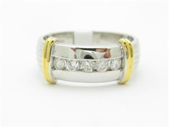 Liv 14K Weiß - Und Gelbgold Diamant Channel Set Design Breites, Modernes Band Ring Geschenk von LIVbyLIVjewelers