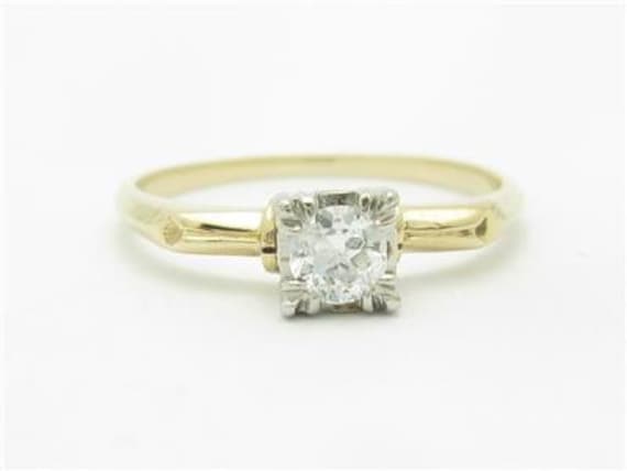 Liv 14K Weiß - Und Gelbgold Diamant Solitär Vintage Design Verlobungsring Geschenk von LIVbyLIVjewelers