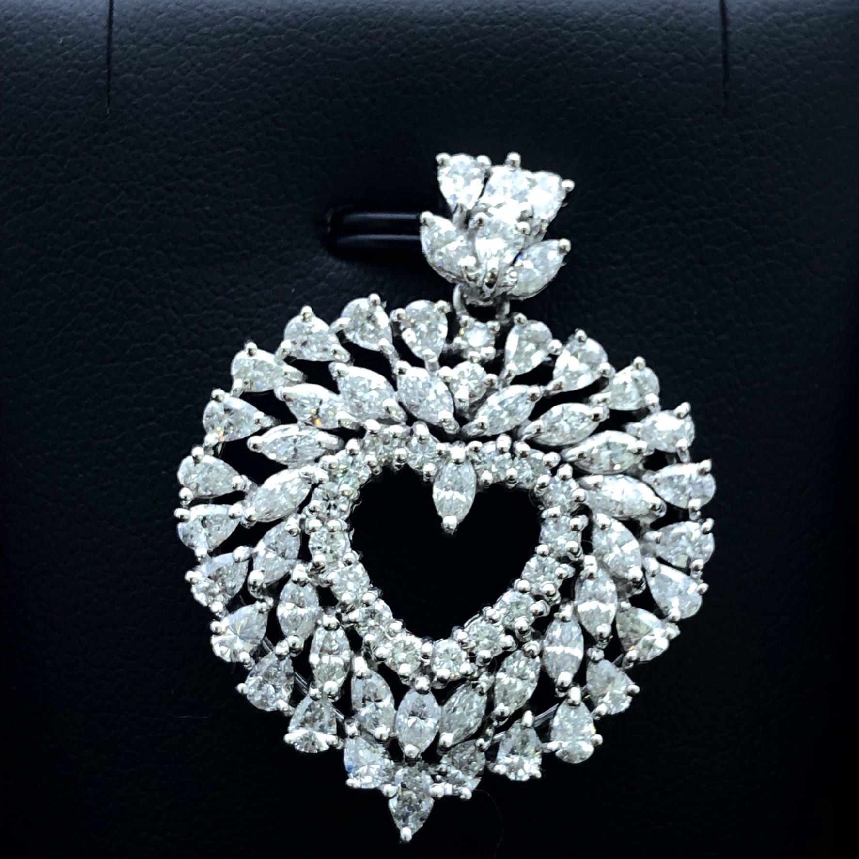 Liv 14K Weißgold & Diamanten G/Vs1 Marquise Herz Design Halo Anhänger Halskette Geschenk von LIVbyLIVjewelers