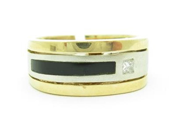 Liv 14K Zweifarbiges Gold & Prinzessin Diamant Modernes Design Schwarzer Onyx Herren Bandring von LIVbyLIVjewelers