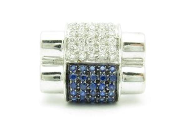 Liv 18Kt Weißgold Art-Deco-Design-Bandring Mit Echtem Weißen Diamanten Und Blauem Saphir von LIVbyLIVjewelers