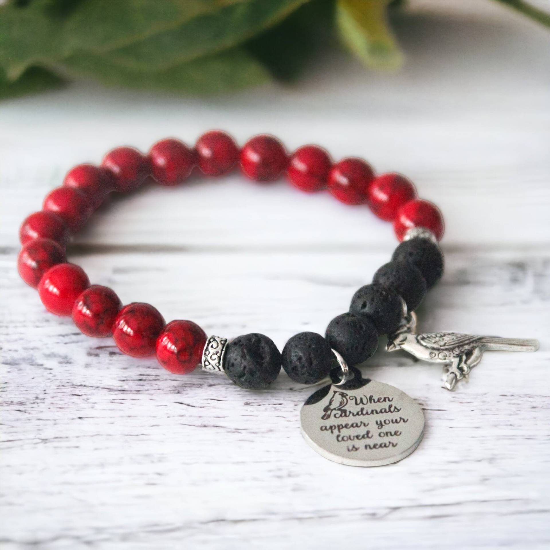 Rot Howlitememorial Diffuser Kardinal Armband | Rote Vogel Erinnerung Schmuck Sympathie Geschenk von LJGCandles