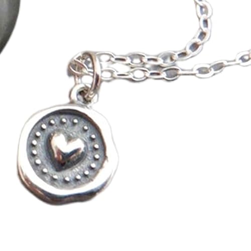 Herzkette aus 925er Sterlingsilber. Wachssiegel-Stil. Mini-Anhänger im Boho-Stil. Schlichter Liebeszauber für jeden Tag. Zart, zierlich | mit 45,7 cm langer Kette | versilbert | L_PN_0295 von LKBEADS