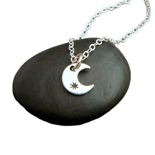LKBEADS Halskette aus 925er Sterlingsilber mit Mond und Stern|Kleiner Anhänger|Himmlische Mondsichel, Astrologie, zarter, zierlicher Anhänger|Schlichtes Schmuckgeschenk für jeden Tag | mit 45,7 cm | von LKBEADS