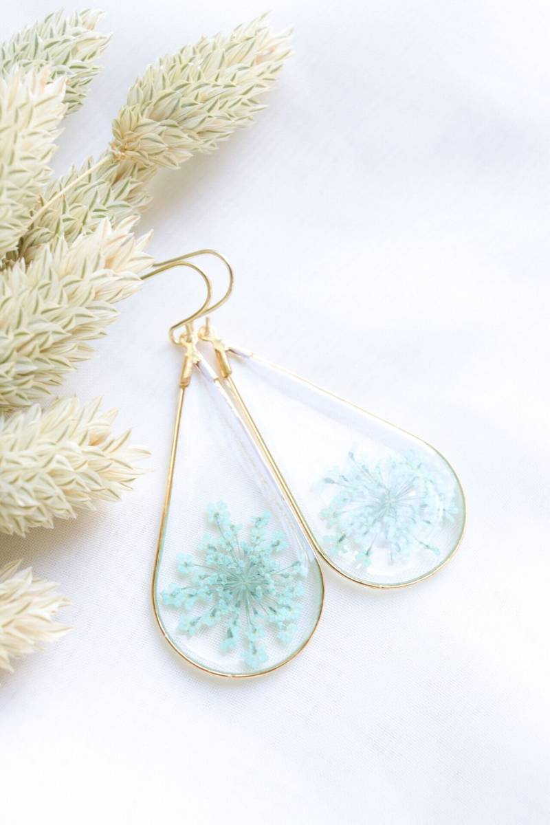 Gold Teardrop Ohrringe Echter Türkis Queen Anne's Lace Harz Schmuck Gold Teardrop Ohrringe Echter Türkis Queen Anne's Lace Harz Schmuck von LKEleganceShop