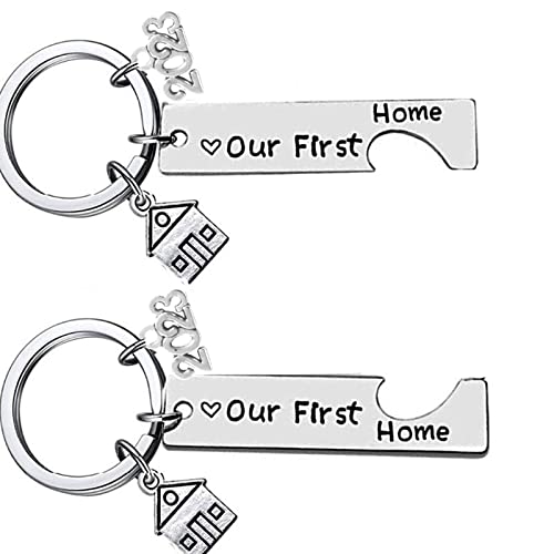 LLINthy 2pcs Home Keychain Unser Erstes Haushaus Keyring 2023 Charme Paare Hauswarming Schönes Geschenk Für Frauen Mädchen Teen Schmuck Edelstahl Schlüsselbund von LLINthy