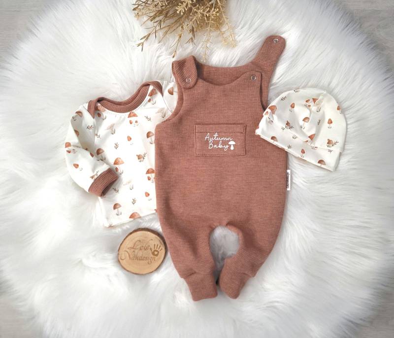 Babyset Personalisiert, Strampler Mit Shirt/Body Und Mütze Hellbraun Meliert von LLNaehdesign
