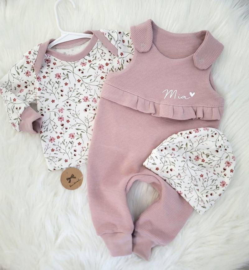 Babyset Personalisiert, Strampler Mit Shirt/Body Und Mütze Rosa von LLNaehdesign
