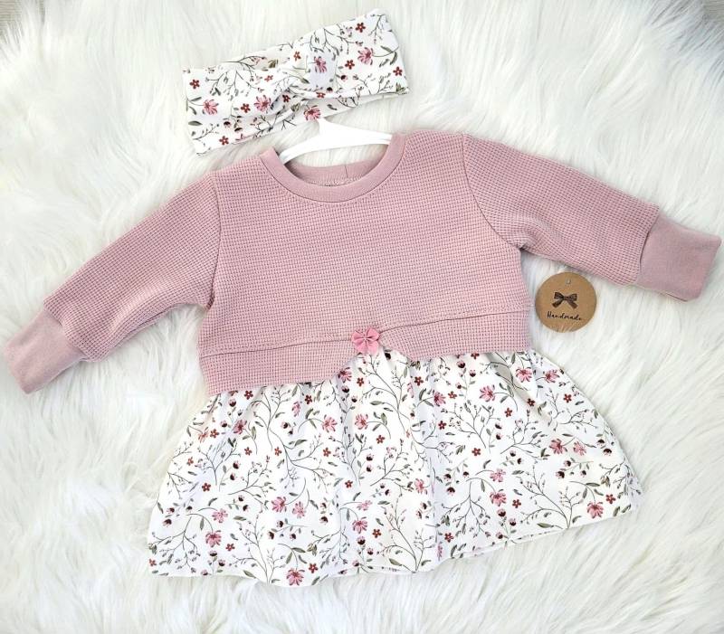 Mädchenkleid Girly Sweater Blumenmuster, Rosa Mit Stirnband von LLNaehdesign
