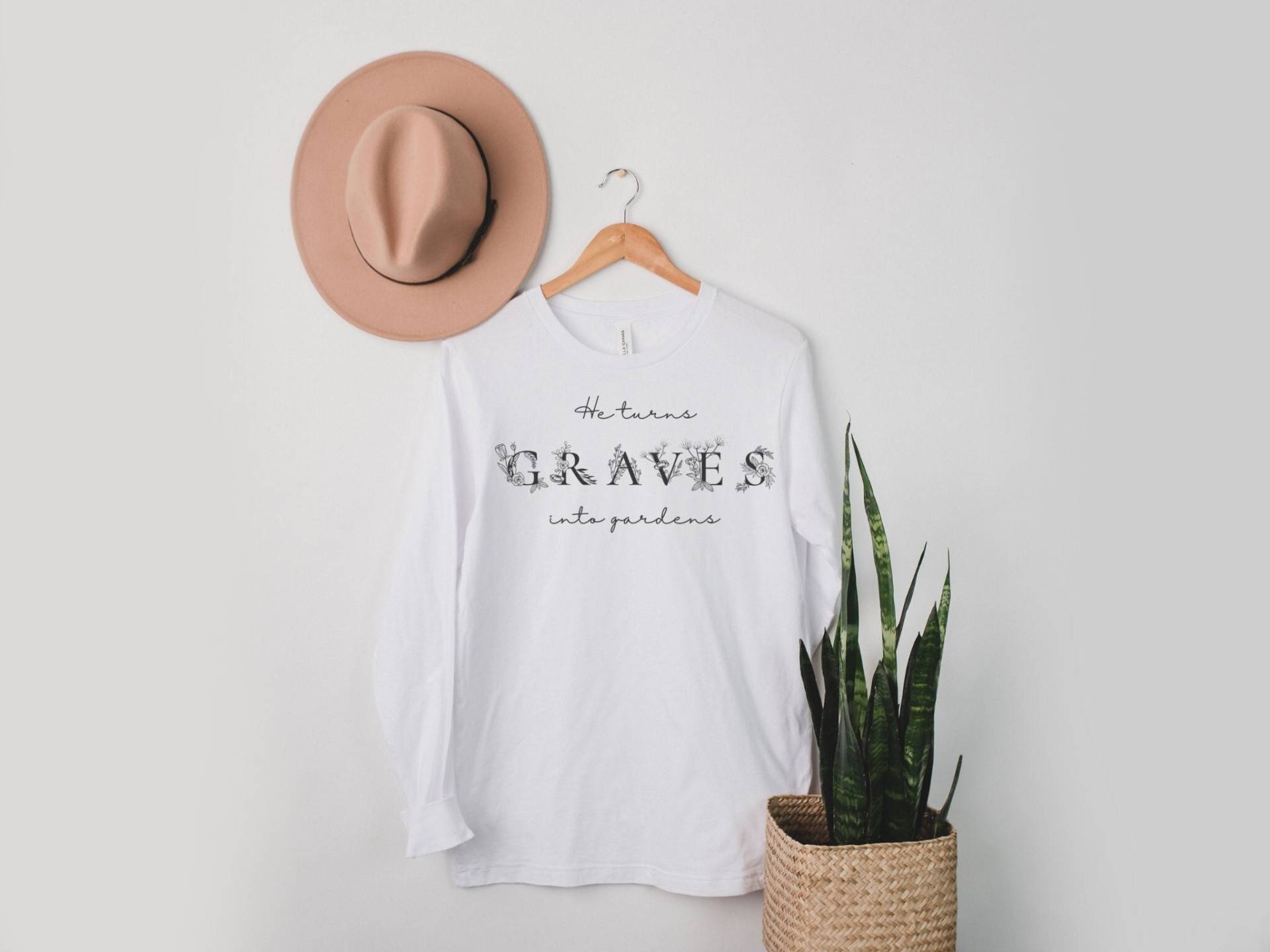 Christliches Langarm-T-Shirt|Graves Into Gardens Shirt|Frauen Christliches Shirt|Glaubensbekleidung|Jesus Liebhaber Shirt|Anbetung Lyrik Shirt Christliches Langarm-T-Shirt|Graves Into Gardens Shirt|Frauen Christliches Shirt|Glaubensbekleidung|Jesus Liebhaber Shirt|Anbetung Lyrik Shirt von LMDandCo