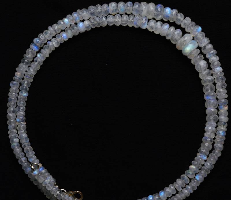 Natürliche Edelstein Weiß Regenbogen Mondstein 5 Bis 11 Mm Facettierte Rondelle Perlen 17-Zoll-Vollstrang Super Blinkendes Blaues Feuer Aaa-Qualität von LMGEMS