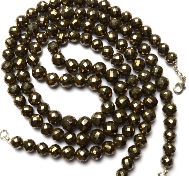 Natürliche Edelstein Golden Pyrite 8 Bis 9 Mm Facettierte Runde Perlen 17-Zoll-Vollstrang Fertige Halskette von LMGEMS