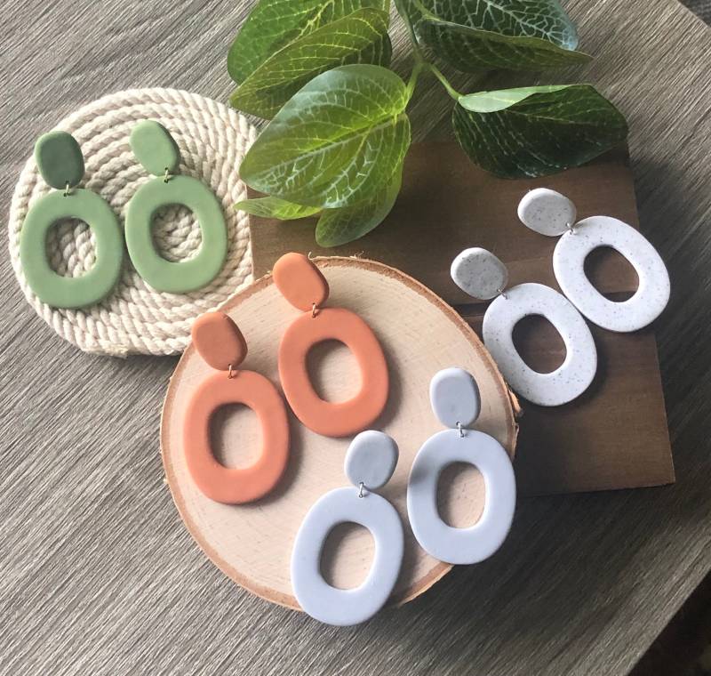Handgemachte Leicht Gemusterte Ohrringe Aus Ton Handgemachte Leicht Gemusterte Ohrringe Aus Ton von LMilesHandmade