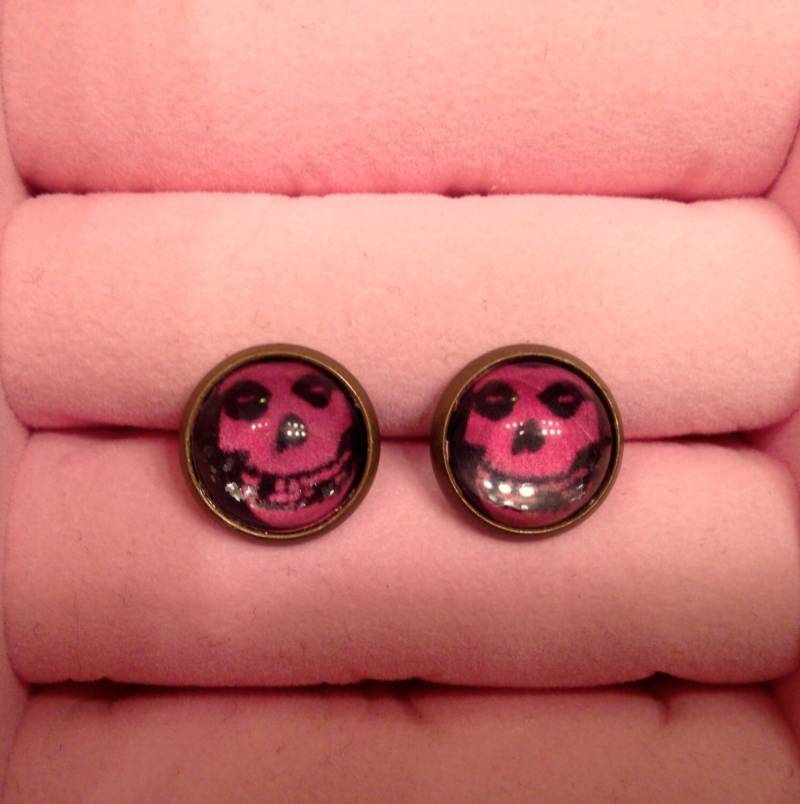 Handgemachte Rosa Misfits Totenkopf Ohrstecker | 12 Mm Handgemachte Rosa Misfits Totenkopf Ohrstecker | 12 Mm von LNTRN