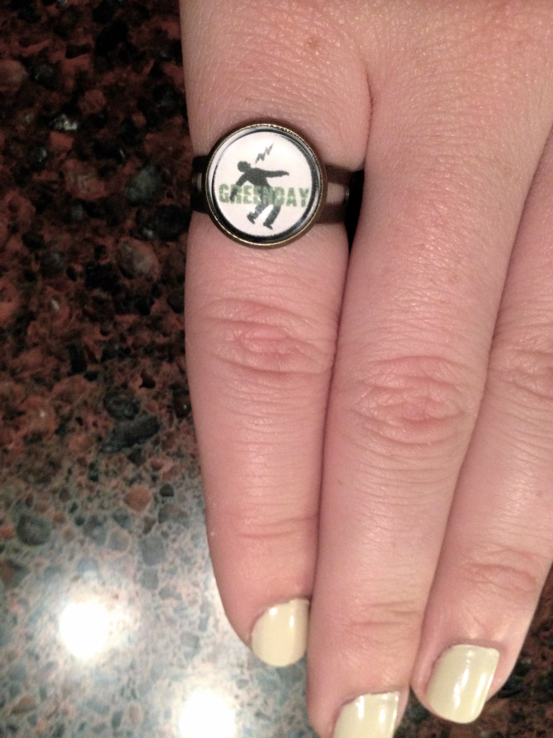 Handgemachter Green Day "Verstellbarer' Ring | 12mm Handgemachter Green Day "Verstellbarer' Ring | 12mm von LNTRN