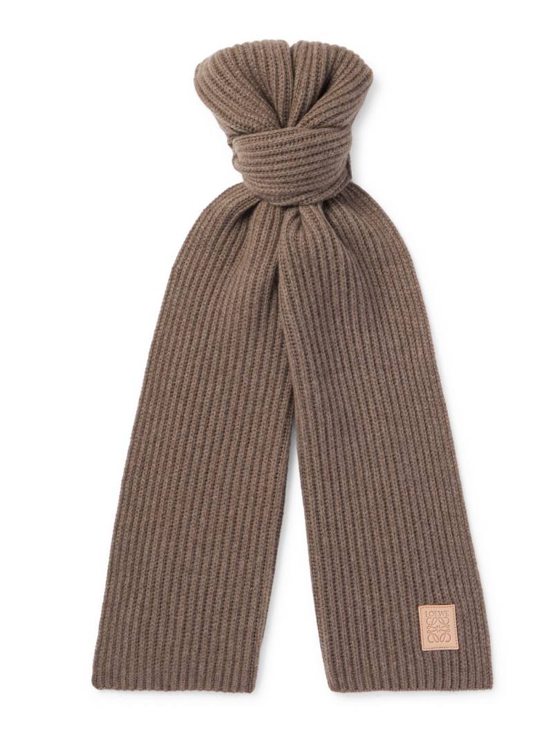 LOEWE - Logo-Appliquéd Ribbed Cashmere Scarf - Men - Brown von LOEWE
