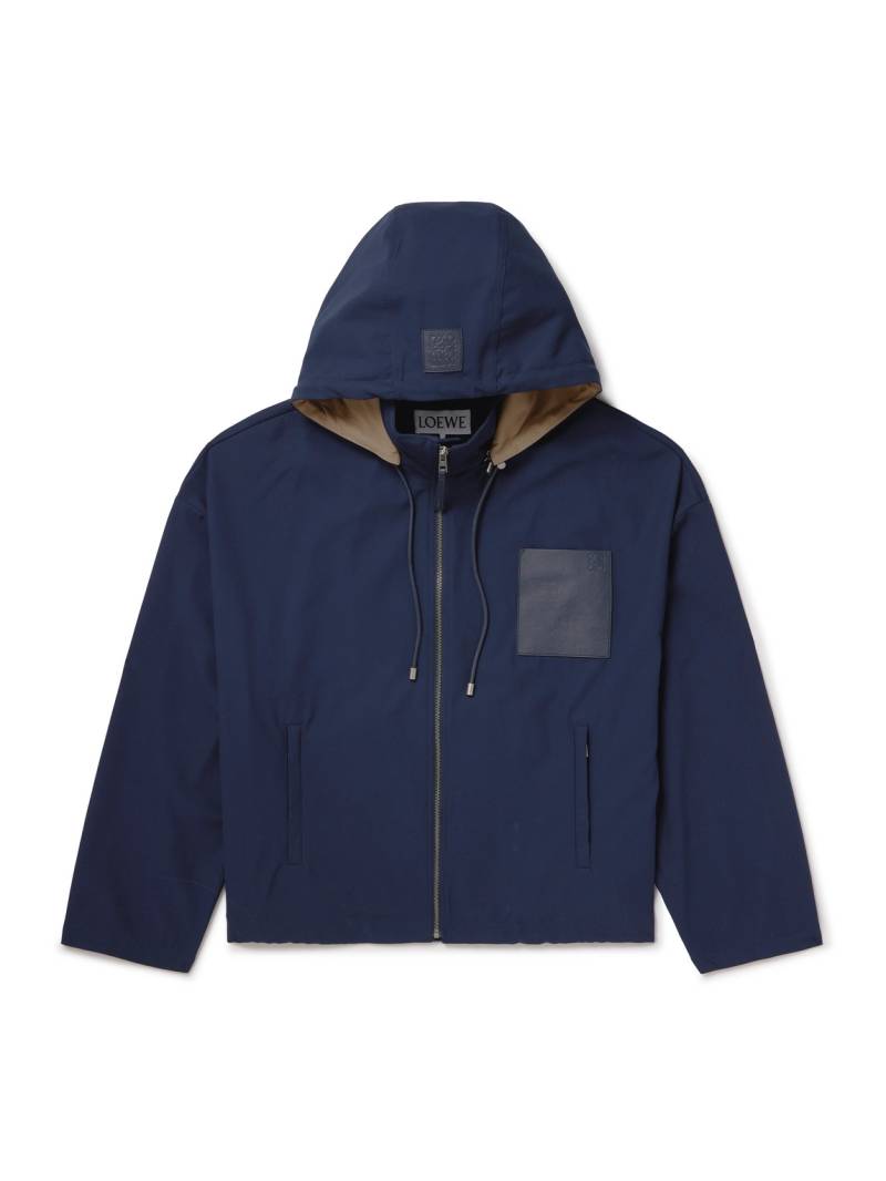 LOEWE - Logo-Debossed Leather-Trimmed Cotton-Twill Hooded Jacket - Men - Blue - IT 54 von LOEWE